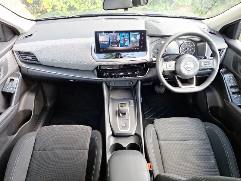 Nissan Qashqai 1.3 Dig-t Mh 158 Acenta Premium Xtronic Grey #3