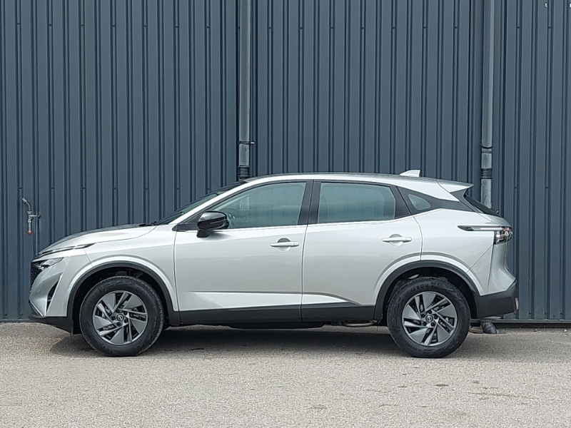 Nissan Qashqai 1.3 Dig-t Mh 158 Acenta Premium Xtronic Silver #4