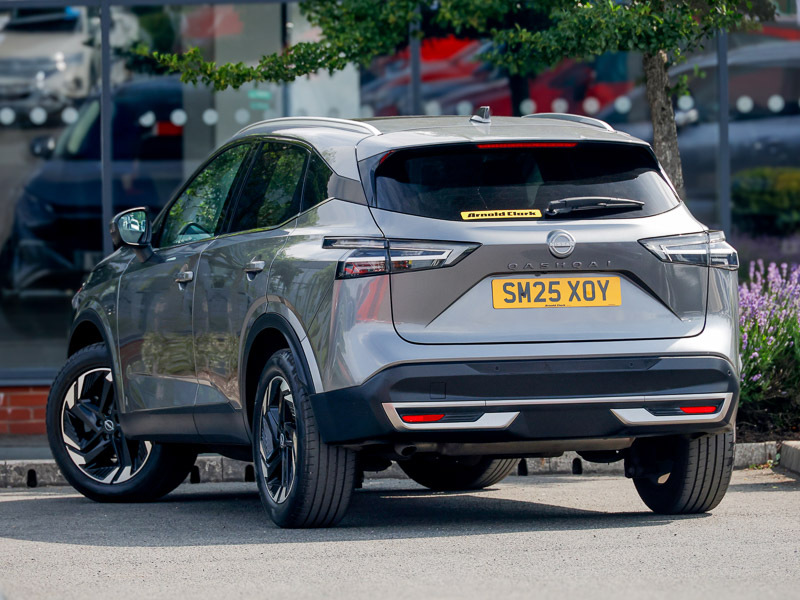 Nissan Qashqai 1.3 Dig-t Mh N-connecta Glass Roof SM25XOY Grey #2