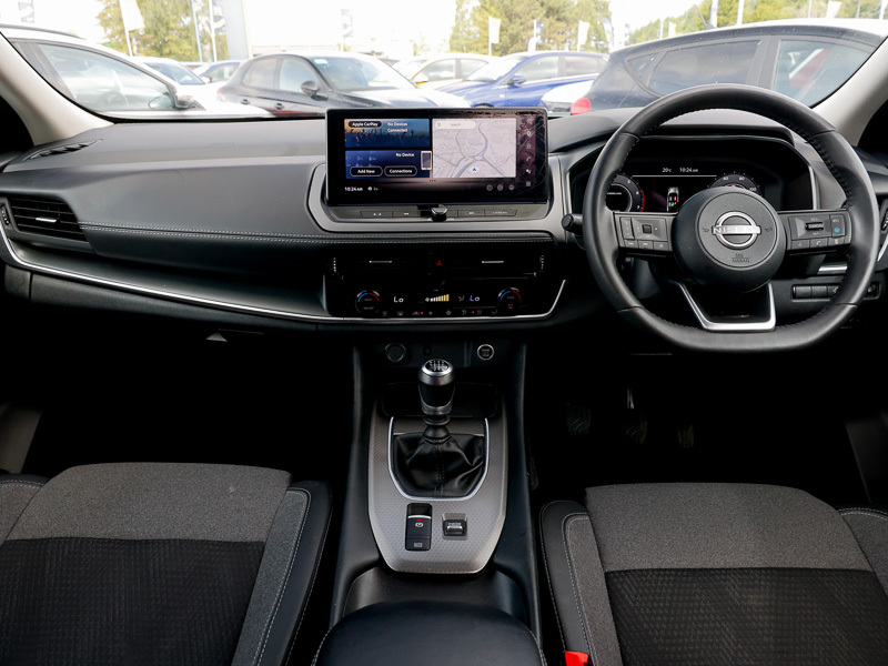 Nissan Qashqai 1.3 Dig-t Mh N-connecta Glass Roof SM25XOY Grey #3