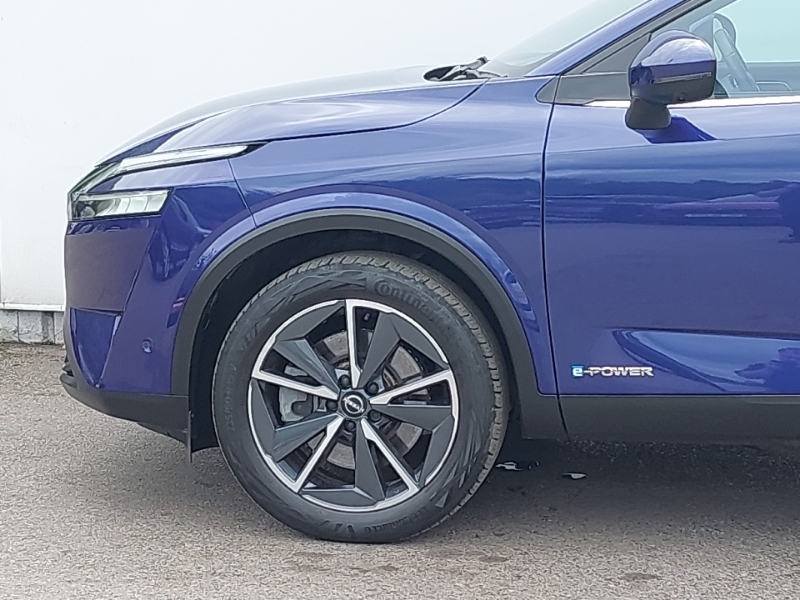 Nissan Qashqai N-connecta Black #17