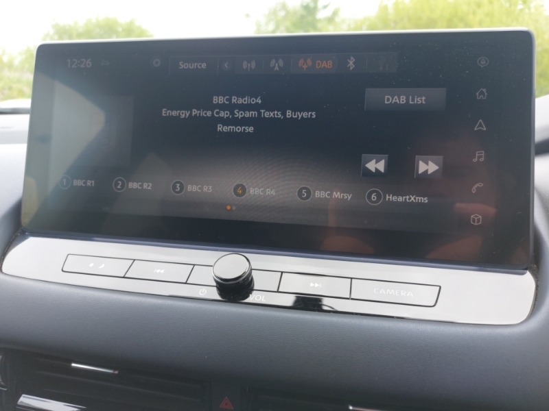 Nissan Qashqai N-connecta Black #10