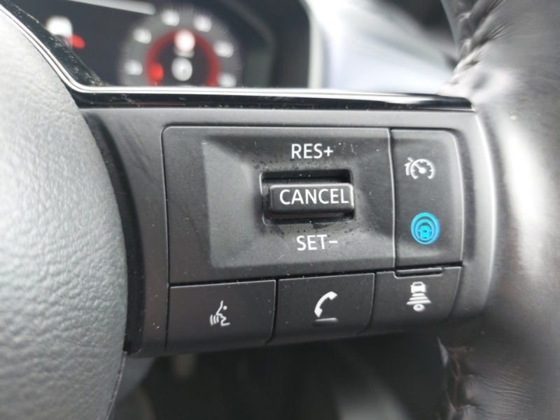 Nissan Qashqai 1.3 Dig-t Mh Acenta Premium Grey #13