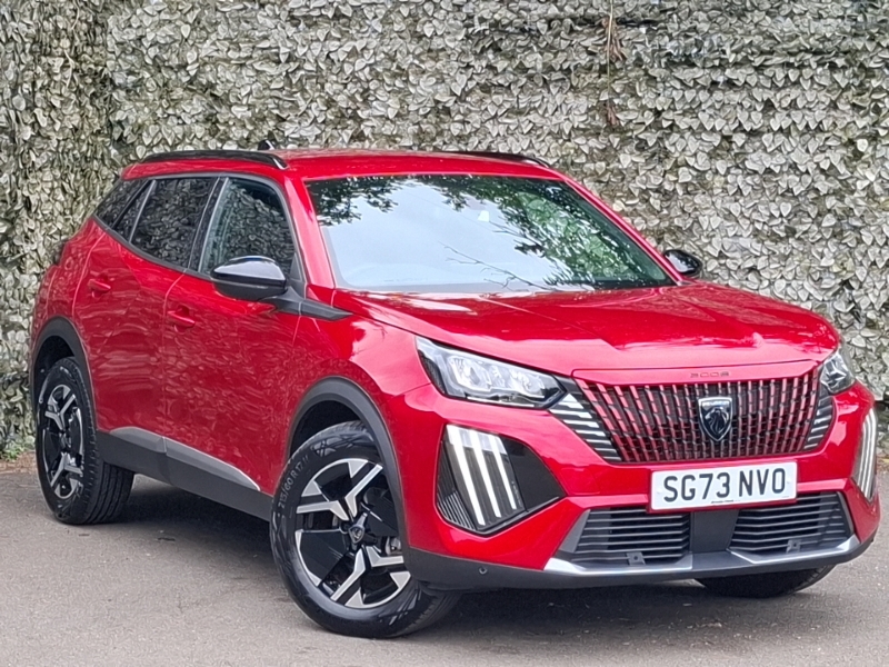 Peugeot 2008 1.2 Puretech 130 Allure Red
