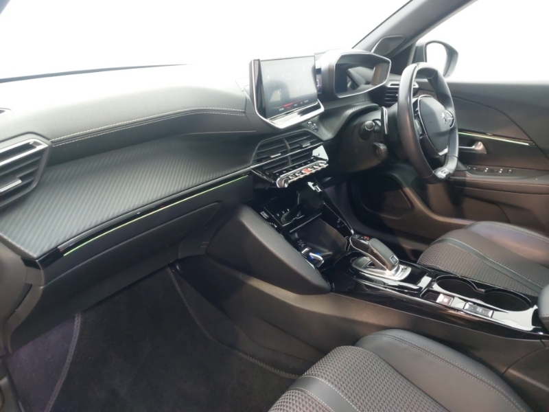 Peugeot 2008 1.2 Puretech 130 Gt Line Eat8 Black #5