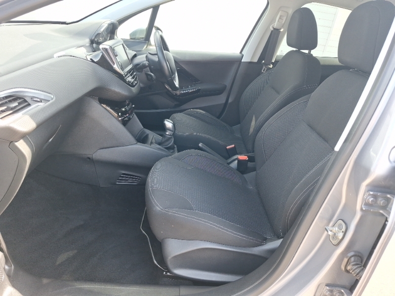 Peugeot 208 1.2 Puretech 82 Tech Edition Start Stop Grey #5