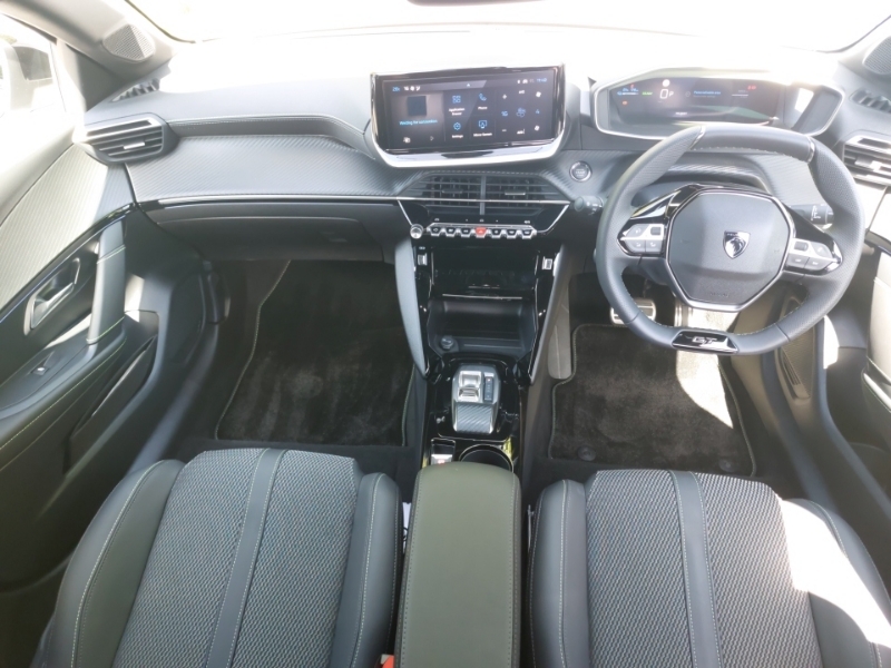 Peugeot e-208 100Kw Gt 50Kwh White #3
