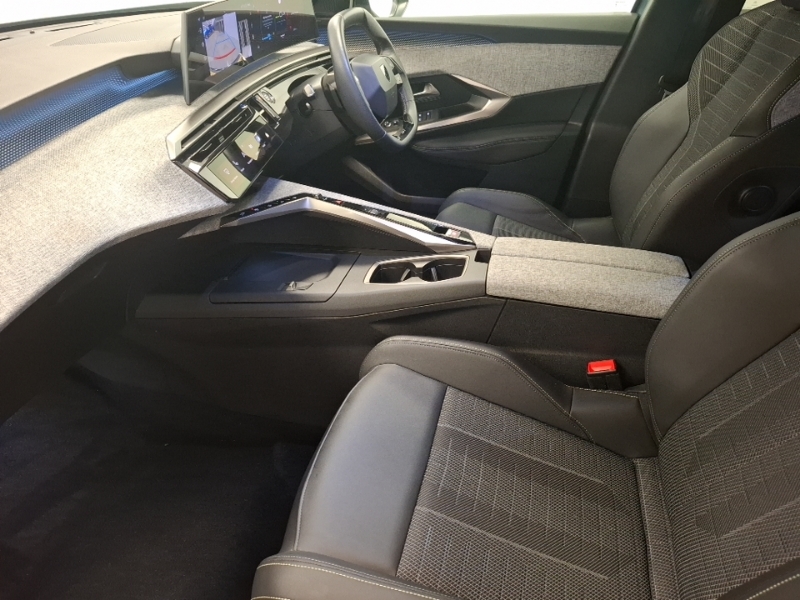 Peugeot 3008 157Kw Gt 73Kwh Blue #5