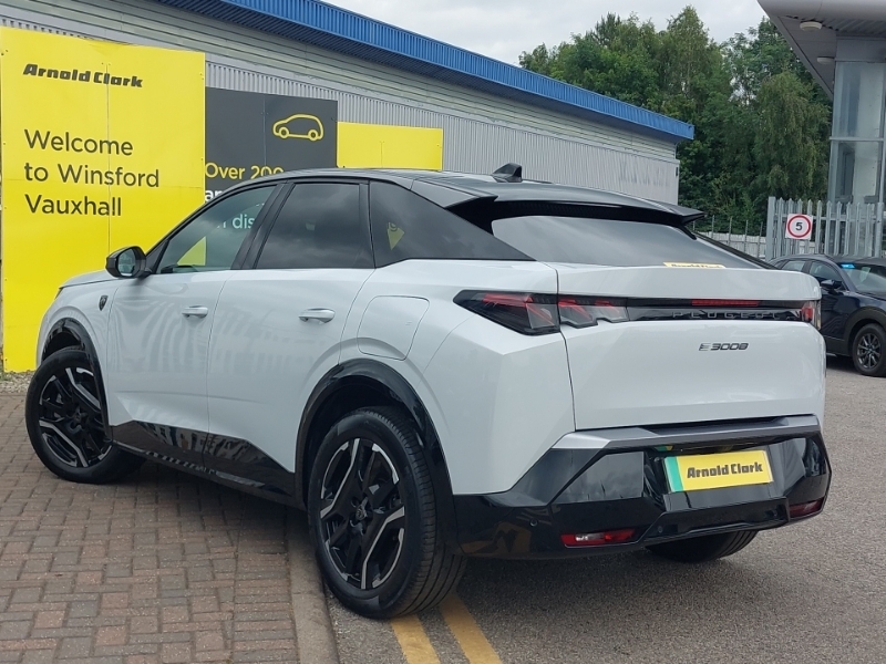 Peugeot 3008 157Kw Gt 73Kwh White #2