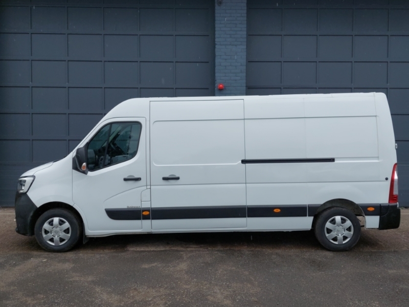 Renault Master Lm35dci 135 Business Medium Roof Van White #4
