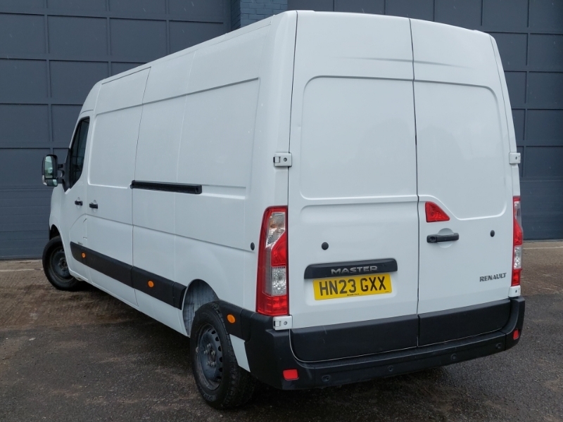 Renault Master Lm35dci 135 Business Medium Roof Van White #2