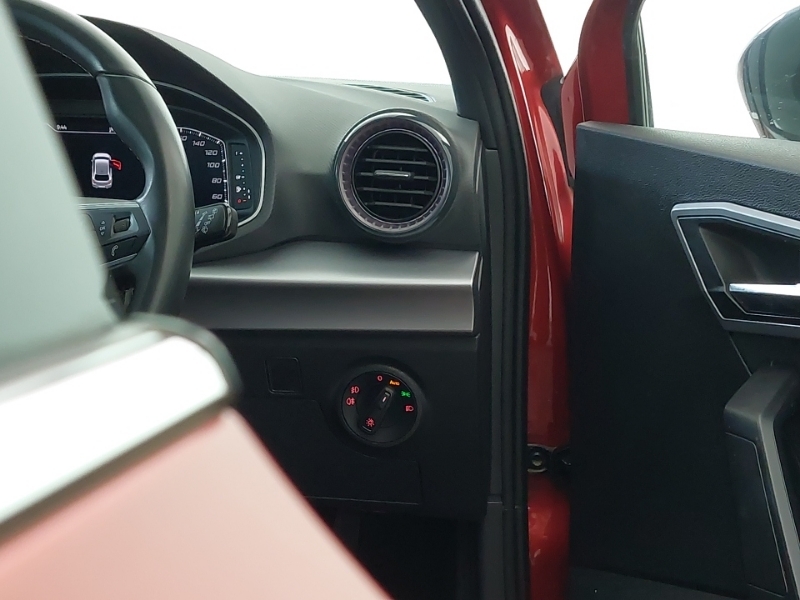 Seat Ibiza 1.0 Tsi 110 Xcellence Lux Dsg Red #16