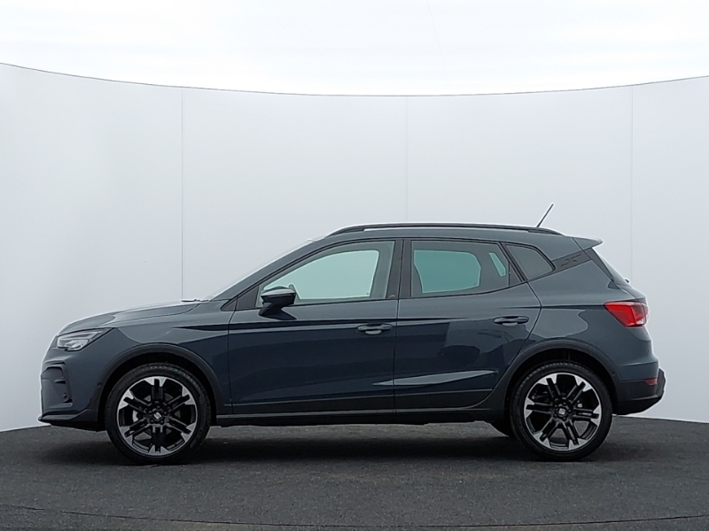Seat Arona 1.0 Tsi 115 Fr Sport Dsg Blue #4