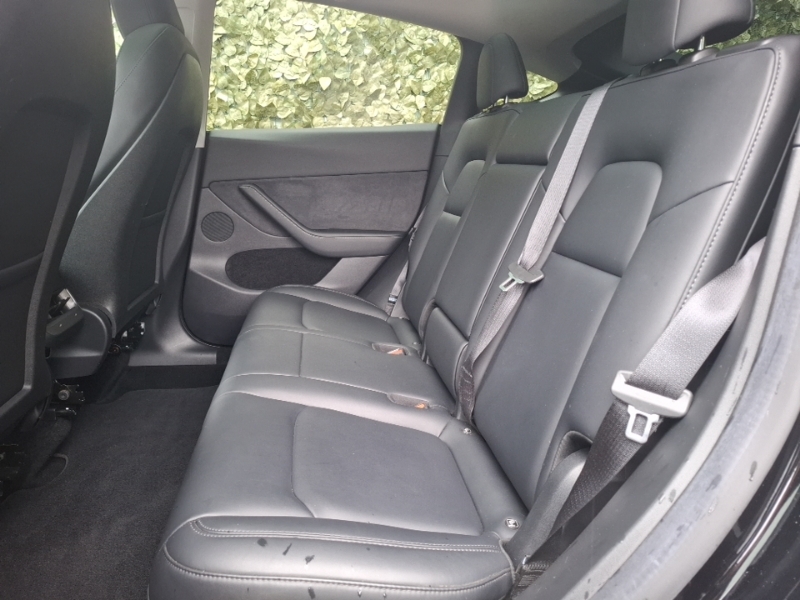 Tesla Model Y Long Range Awd AK73EJA Black #6