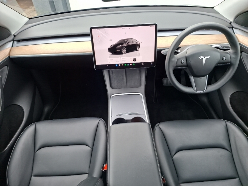 Tesla Model Y Long Range Awd SA73UCD Black #3