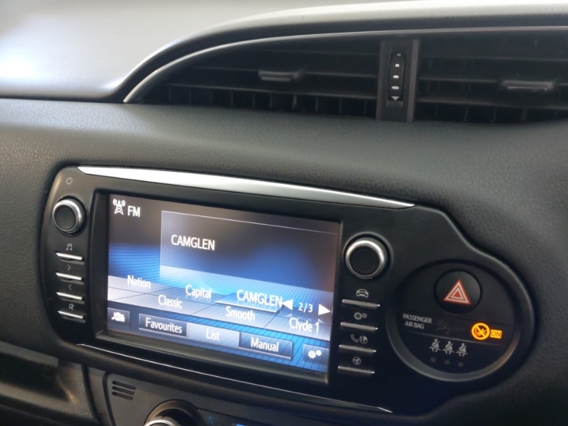 Toyota Yaris 1.5 Hybrid Excel Cvt Grey #11