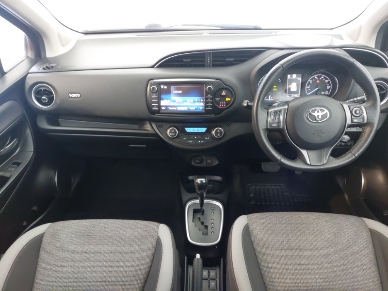 Toyota Yaris 1.5 Hybrid Excel Cvt Grey #3