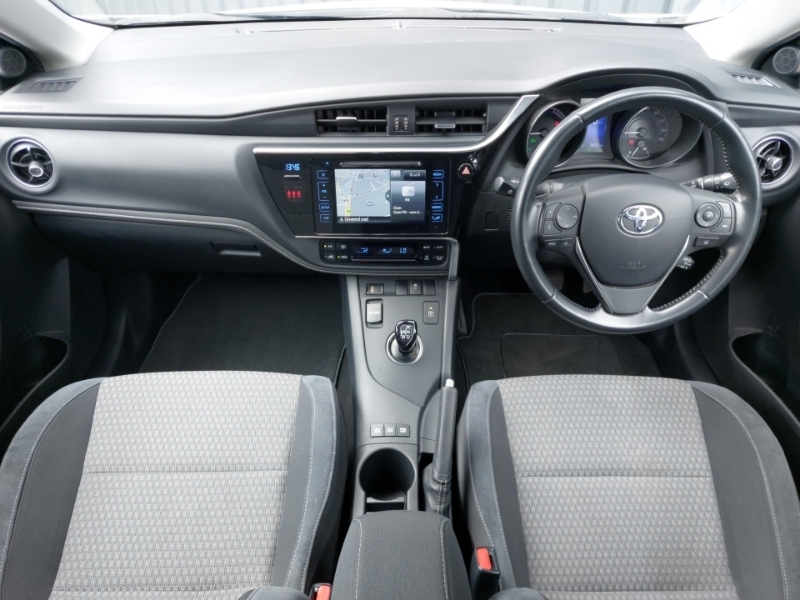 Toyota Auris 1.8 Hybrid Design Tss Cvt Nav White #3