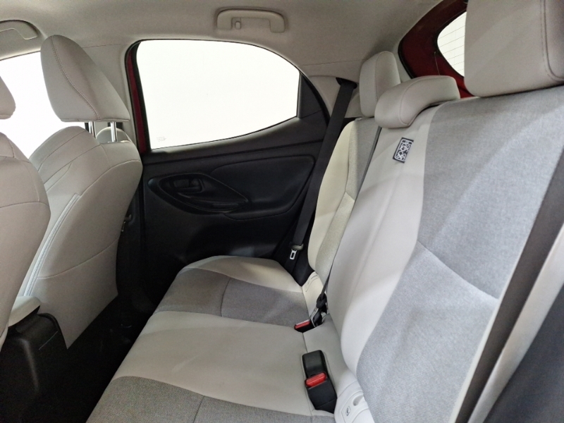 Toyota Yaris 1.5 Hybrid Excel Cvt Red #6