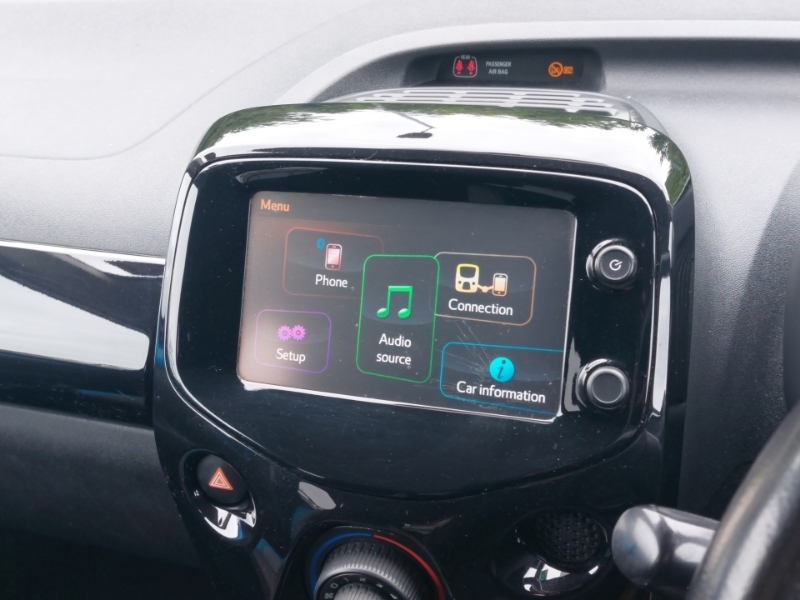 Toyota Aygo Aygo X-pression Vvt-i Red #10