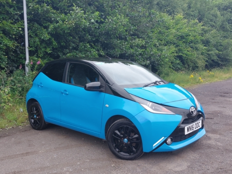Toyota Aygo Aygo X-pression Vvt-i Red #7