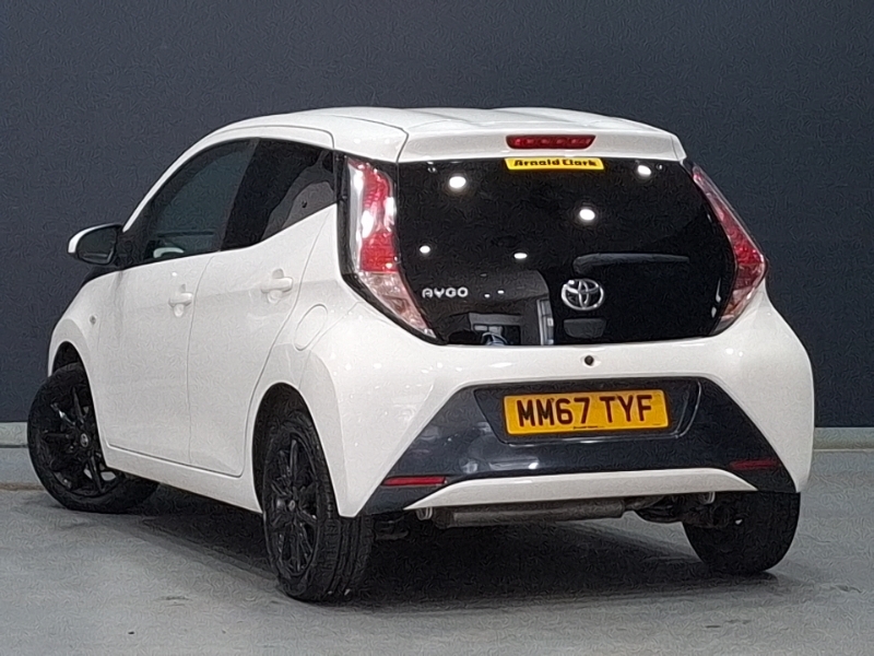 Toyota Aygo 1.0 Vvt-i X-style White #2