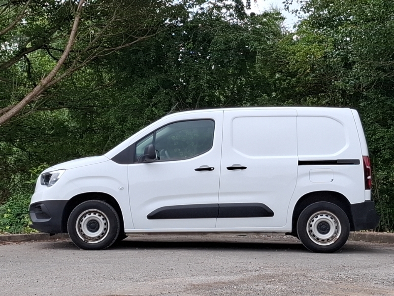 Vauxhall Combo 2000 1.5 Turbo D 100Ps H1 Dynamic Van 6 Speed White #4