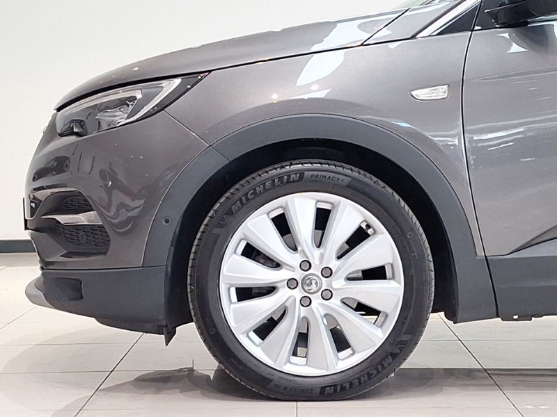 Vauxhall Grandland X 1.2 Turbo Griffin Red #19
