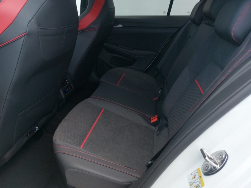 Volkswagen Golf 2.0 Tsi 300 Gti Clubsport Dsg SD26BBK White #6