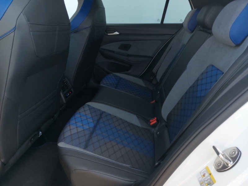 Volkswagen Golf 2.0 Tsi R Black Edition Dsg 4Motion Euro 6 S S  #6