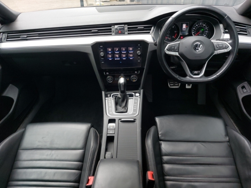 Volkswagen Passat 2.0 Tdi Scr 190 R-line Dsg Grey #3