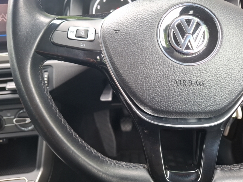 Volkswagen Polo Polo Beats Tsi Red #12