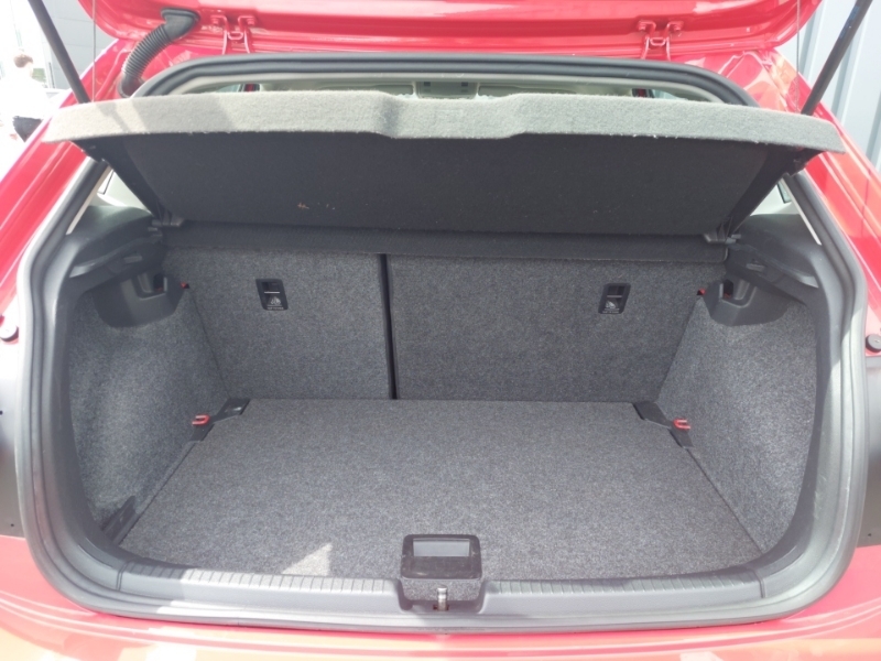 Volkswagen Polo Gti Tsi Dsg White #18