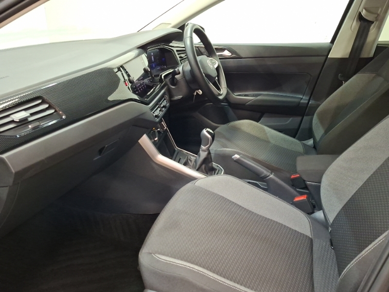 Volkswagen Polo 1.0 Tsi Match Black #5