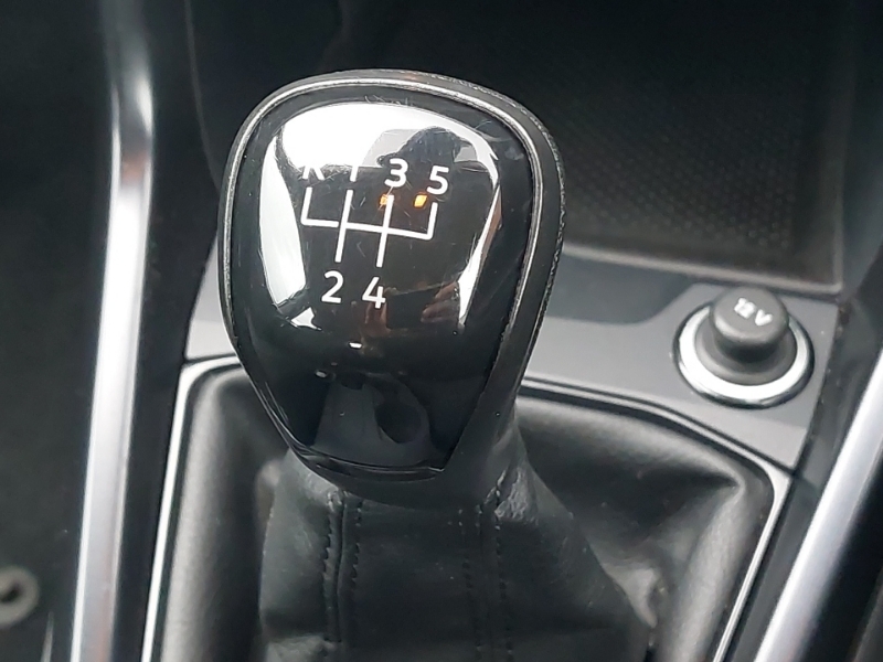 Volkswagen T-Cross 1.6 Tdi Sel Grey #17