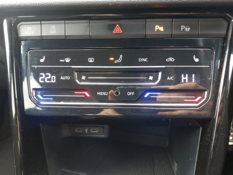 Volkswagen T-Roc Mark 1 Facelift 2022 1.5 Tsi Style 150Ps Silver #15
