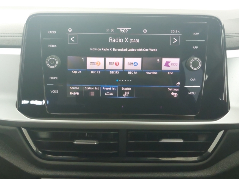 Volkswagen T-Roc 1.5 Tsi R-line Dsg Black #11