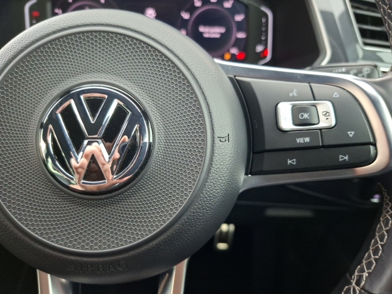 Volkswagen Tiguan 2.0 Tdi 150 R-line Tech Dsg Black #13