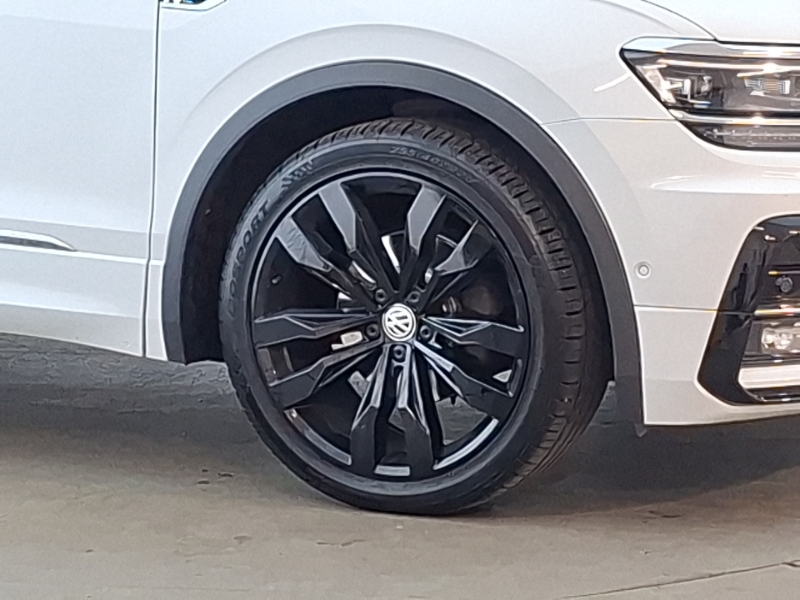 Volkswagen Tiguan 2.0 Tdi 150 R-line Tech Dsg Black #20