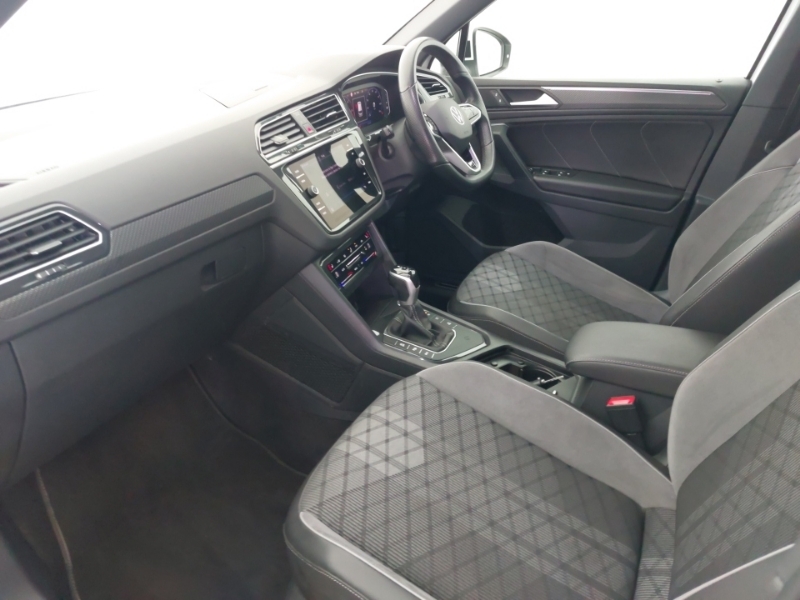 Volkswagen Tiguan 2.0 Tdi R-line Dsg White #5