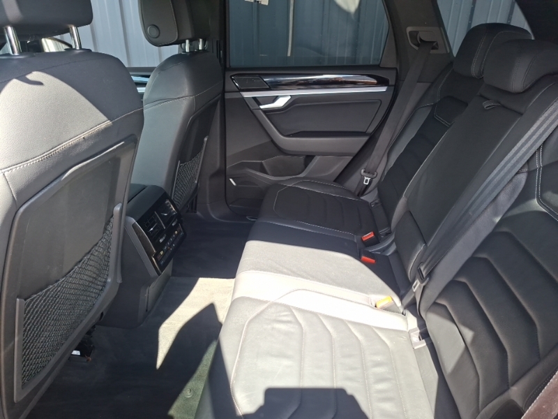 Volkswagen Touareg 3.0 V6 Tdi 4Motion Black Edition Tip MK21ZKJ Grey #6