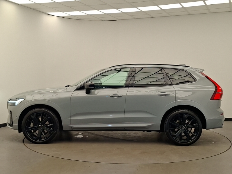Volvo XC60 2.0 B5p Plus Black Edition Awd Geartronic Grey #4