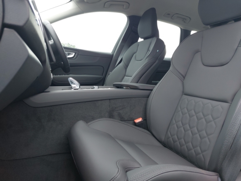 Volvo XC60 2.0 T6 350 Phev Plus Dark Awd Geartronic Silver #5
