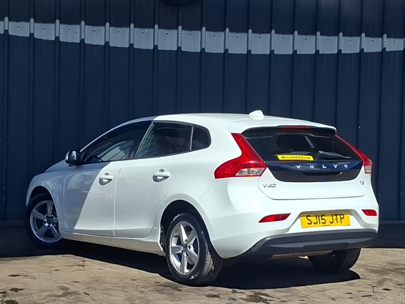 Volvo V40 T2 122 Es White #2