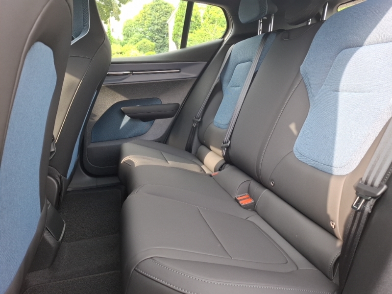 Volvo EX30 200Kw Sm Extended Range Plus 69Kwh Gold #6