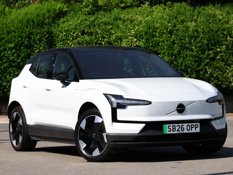 Volvo EX30 315Kw Twin Motor Performance Plus 69Kwh White