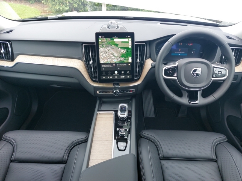 Volvo XC60 2.0 T8 455 Phev Ultra Bright Awd Geartronic Black #3