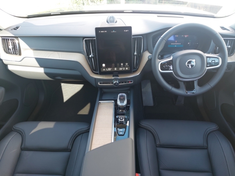 Volvo XC60 2.0 T8 455 Phev Ultra Dark Awd Geartronic Blue #3