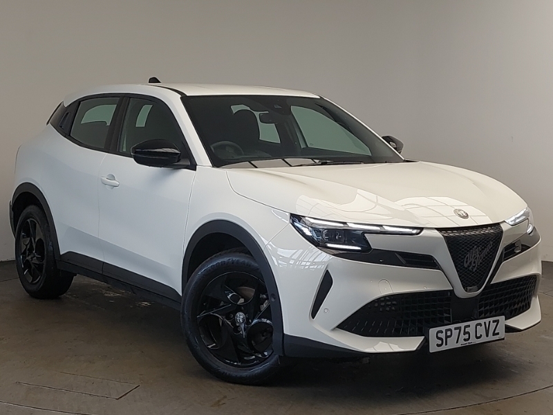Alfa Romeo Junior 1.2 Turbo Ibrida White