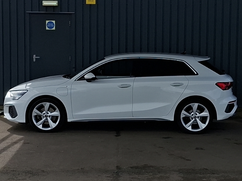 Audi A3 40 Tfsi E S Line S Tronic NJ21LKN White #4